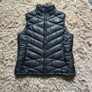 The North Face Black 550 Vest